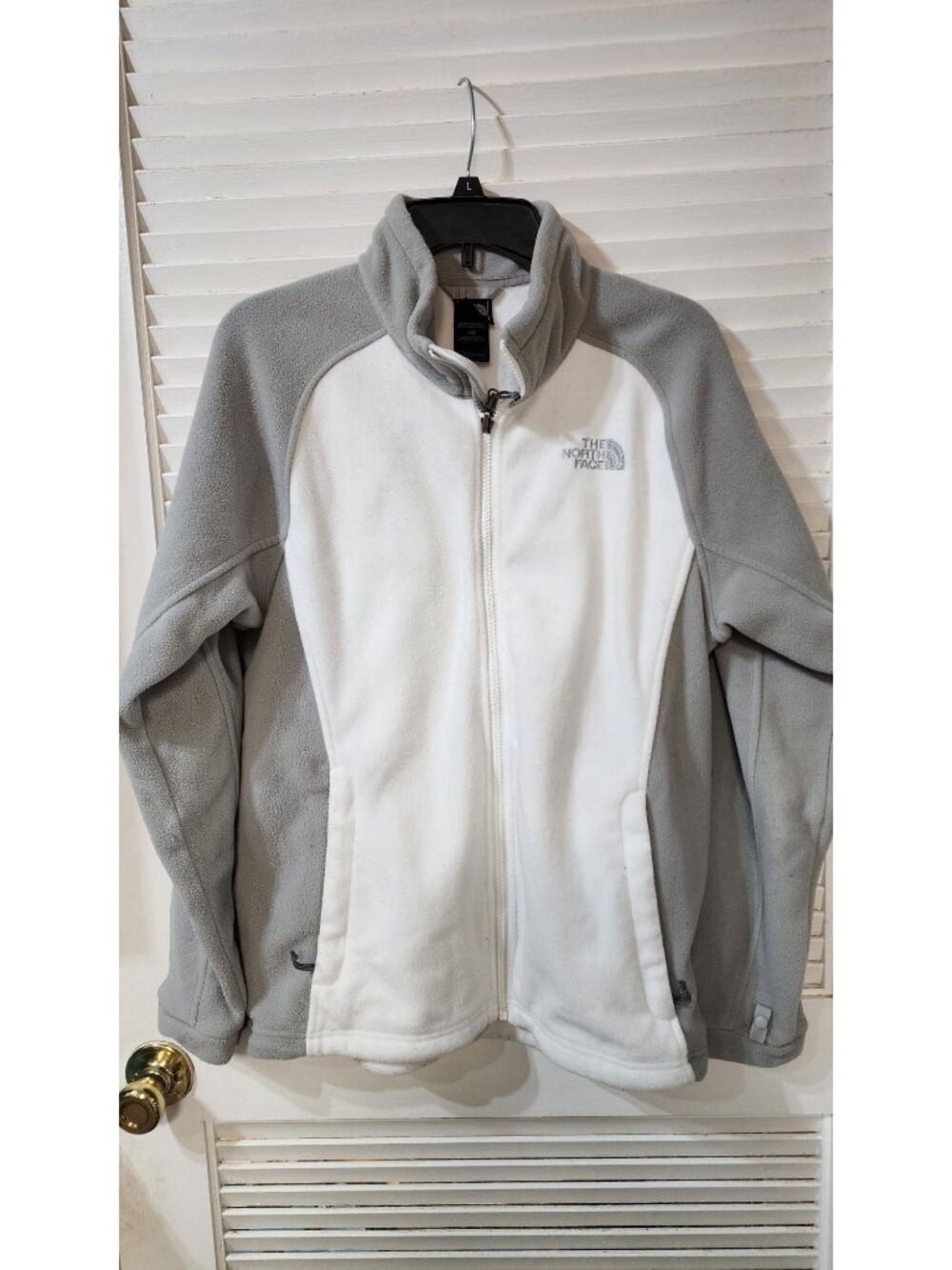 THE NORTH FACE WHITE WOMEN'S SIZE LARGE L  GRAY KHOMBU FULL ZIP FLEECE OFF WHITE